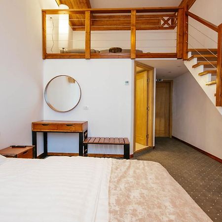 Buchenland Hotel Câmpulung Moldovenesc Eksteriør bilde