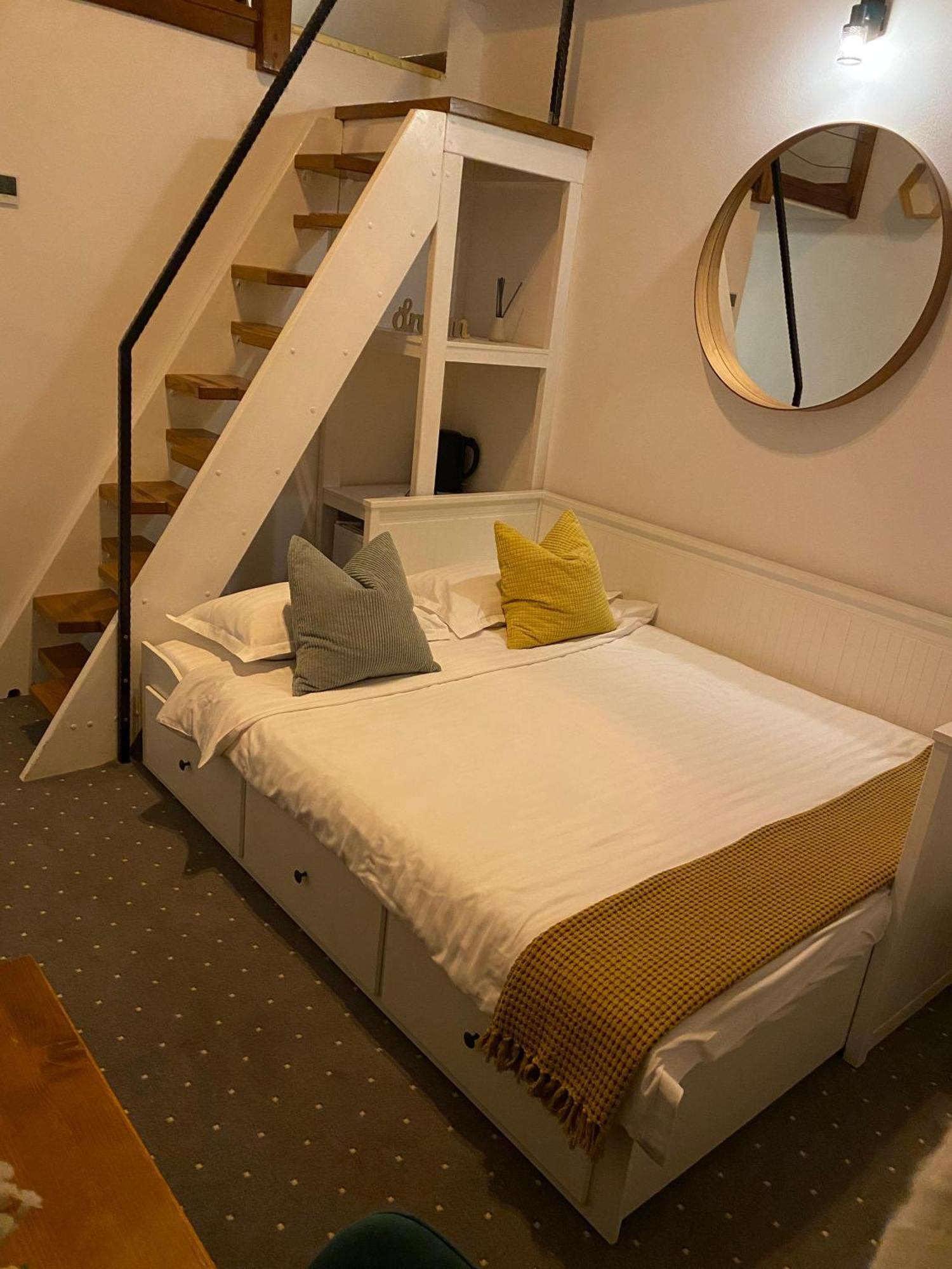 Buchenland Hotel Câmpulung Moldovenesc Eksteriør bilde